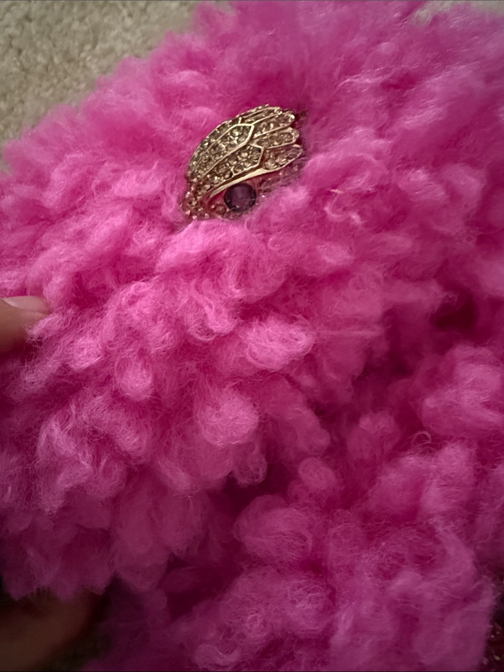 Kurt Geiger Hot Pink Fuzzy Slippers with Gold Eagle Accent. Size 40. New other - Picture 6 of 13